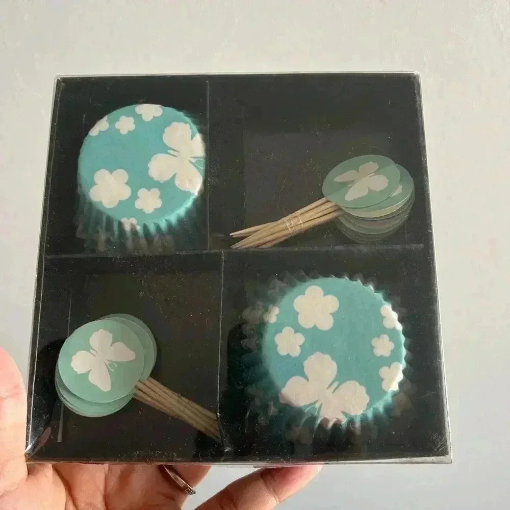 BLUE BUTTERFLY AND FLOWER PARTY PACK CUPCAKE LINERS CASES (24) NIP